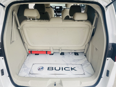 四川-7座(內)行李